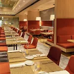 Hilton Garden ווינר נוישטאדט
