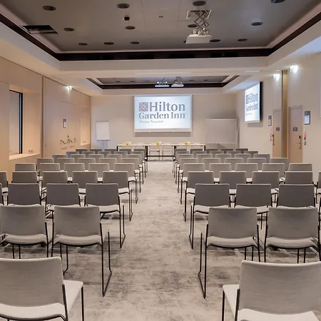 Hilton Garden מלון