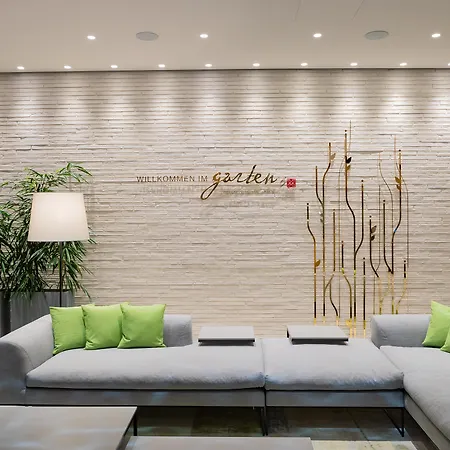 מלון Hilton Garden ווינר נוישטאדט