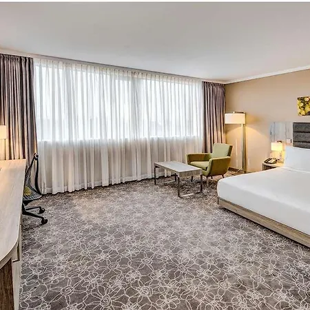 Hilton Garden 4*