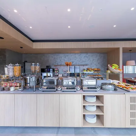 Hilton Garden 4*