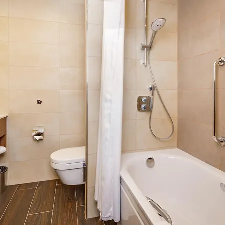 Hilton Garden 4*