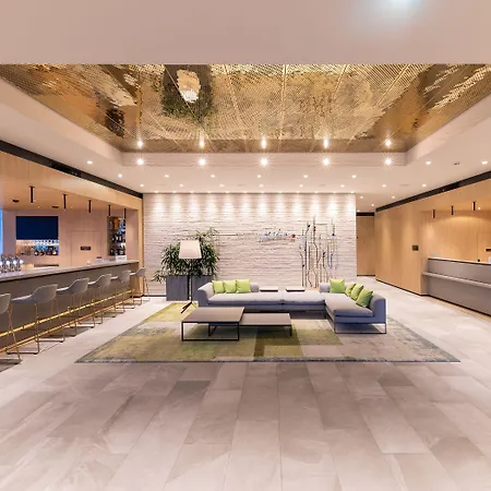 Hilton Garden 4*