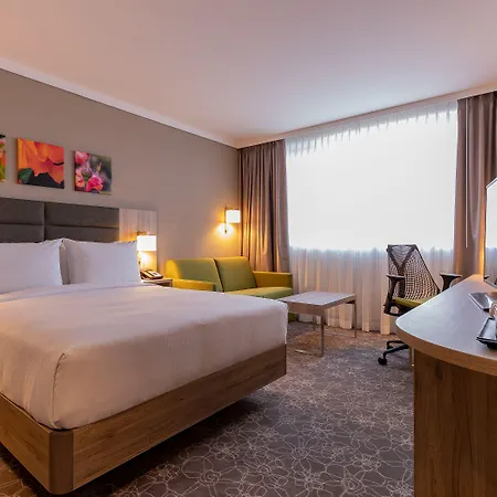 酒店 Hilton Garden 4*