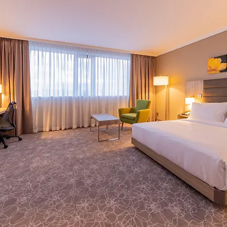 酒店 Hilton Garden 4*