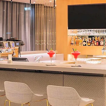 Hilton Garden Hotel 4*