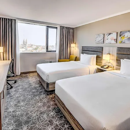 Hilton Garden 4*